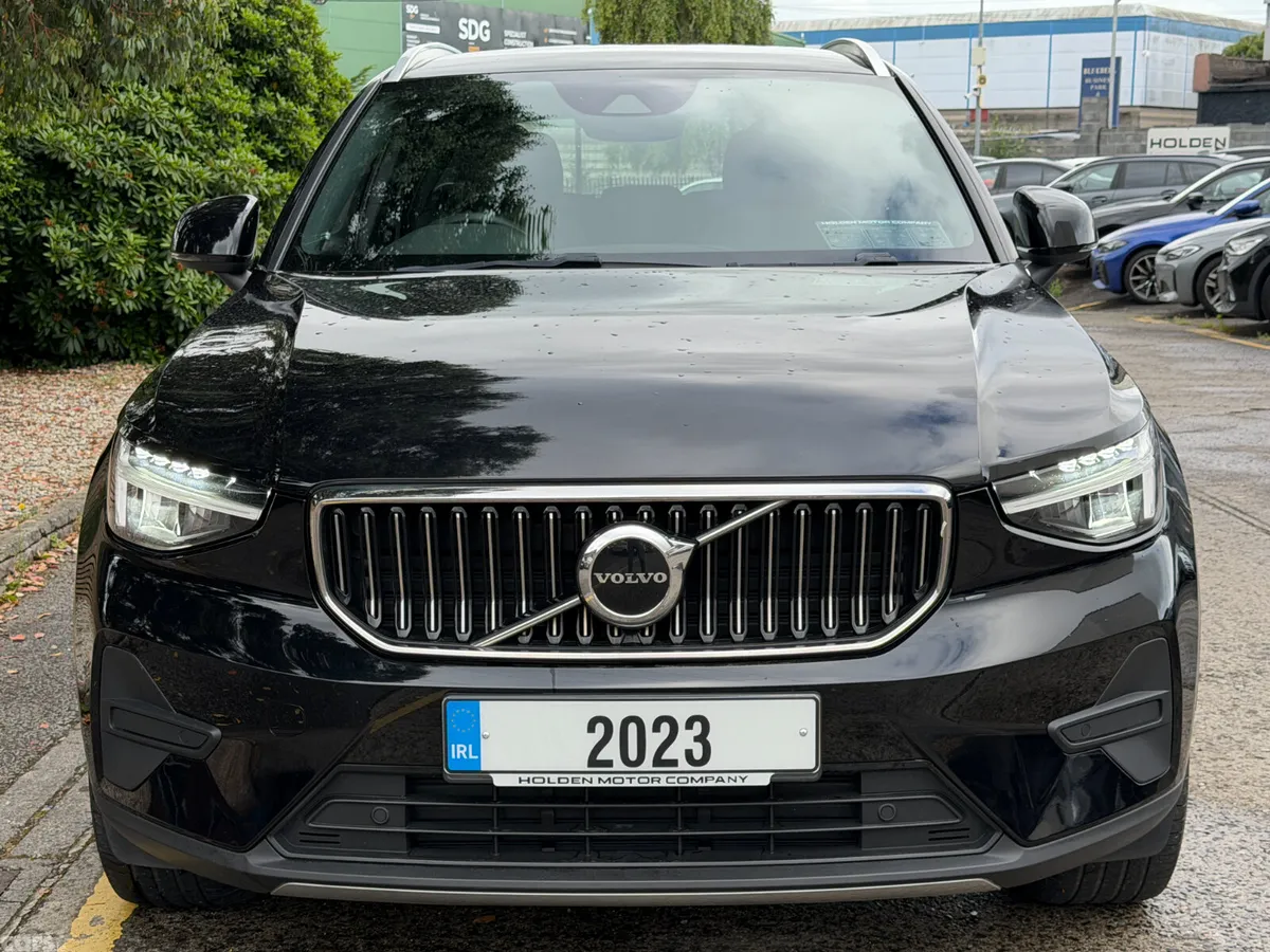 Volvo XC40 SUV, Petrol Plug-in Hybrid, 2023, Black
