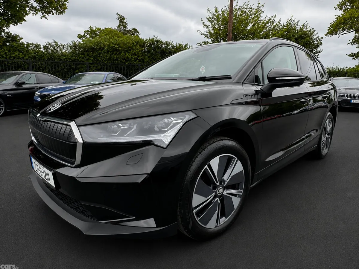 Skoda Enyaq Estate/Jeep, Electric, 2023, Black