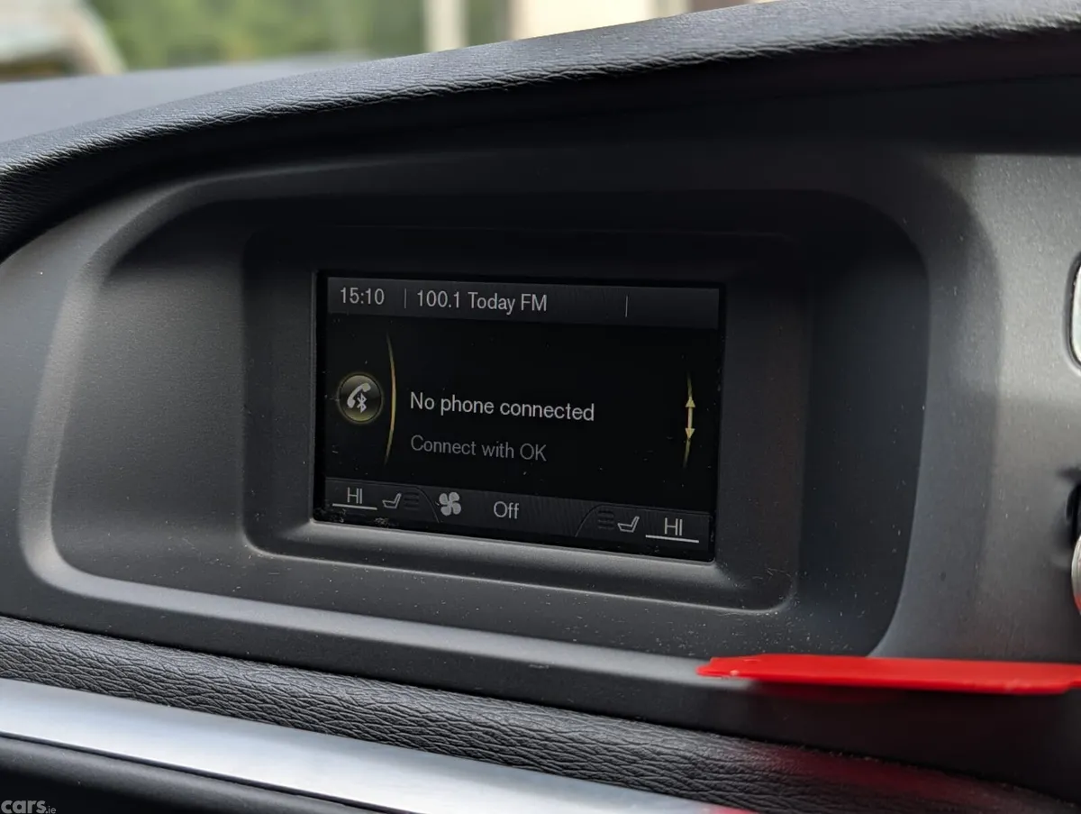 Volvo V40 Hatchback, Diesel, 2018, Grey