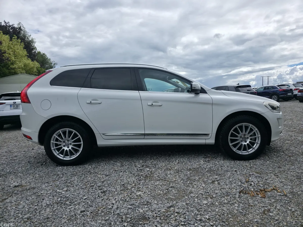 Volvo XC60 Estate, Diesel, 2016, White