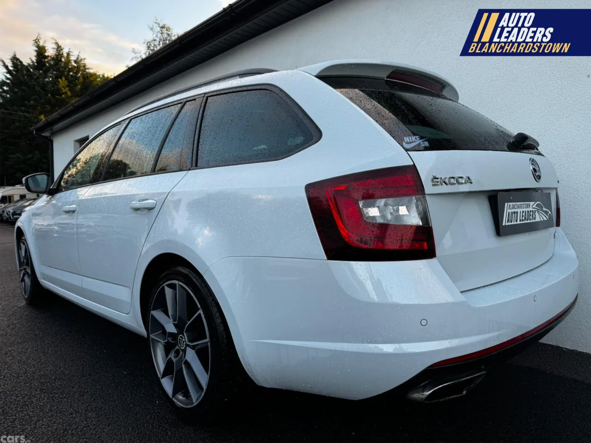 Skoda Octavia Estate, Diesel, 2017, White