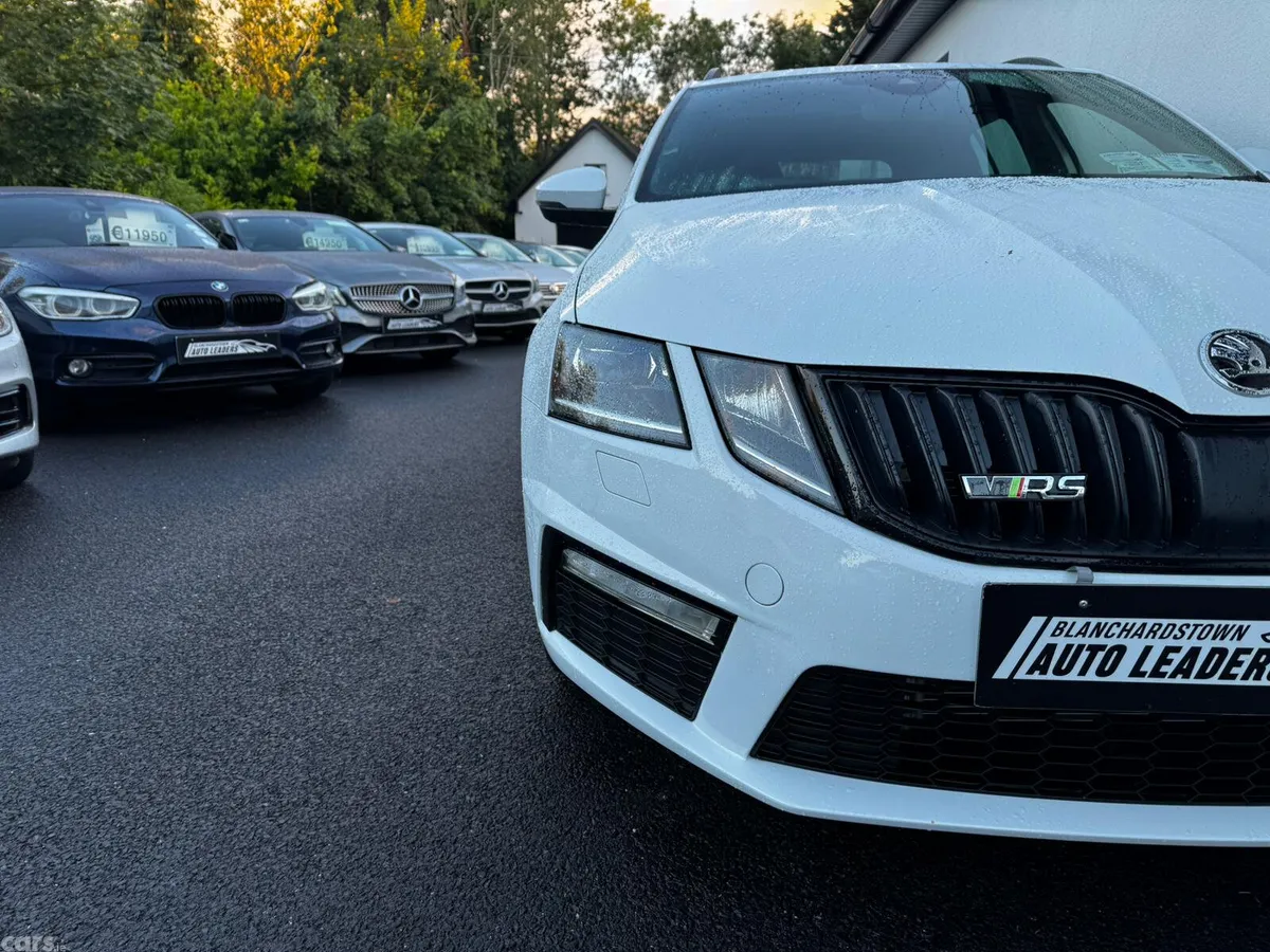Skoda Octavia Estate, Diesel, 2017, White