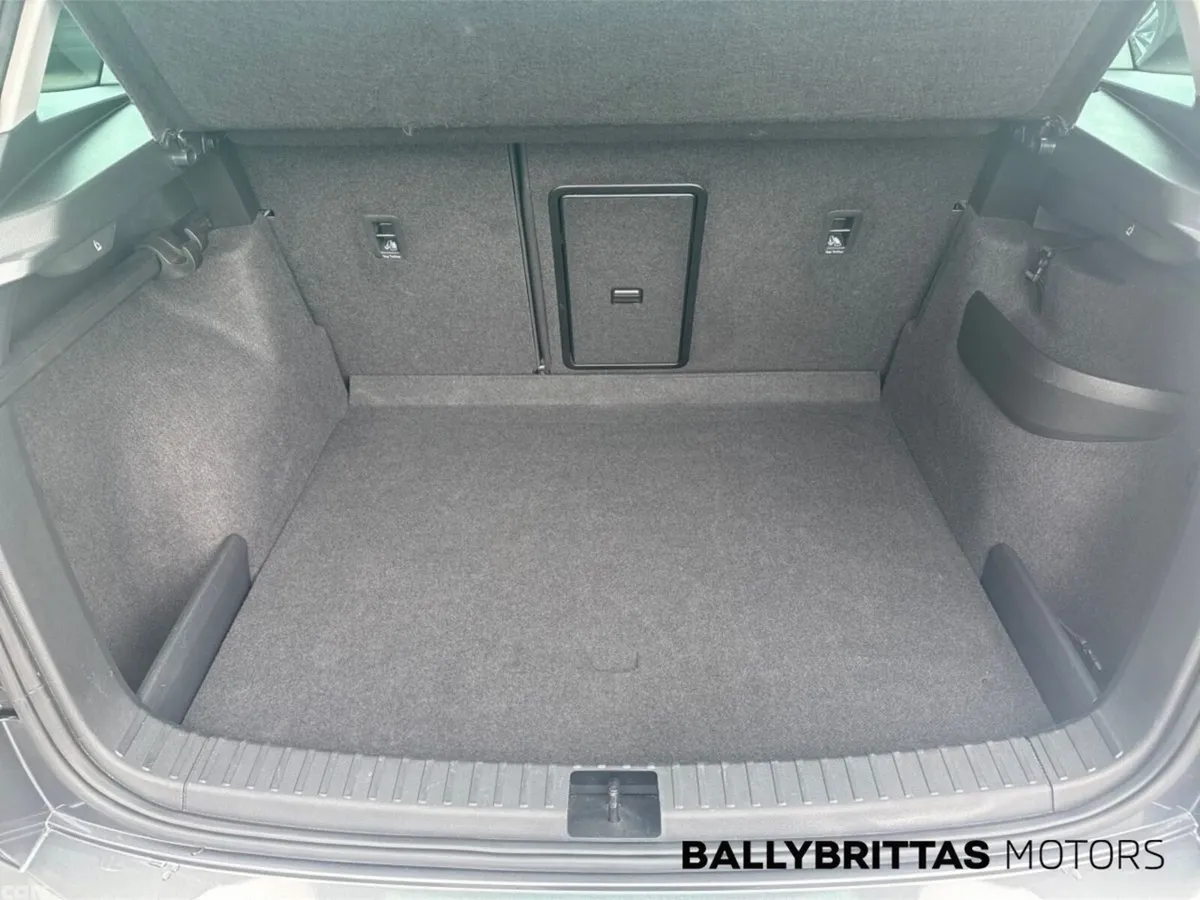Skoda Karoq Estate, Diesel, 2023, Grey