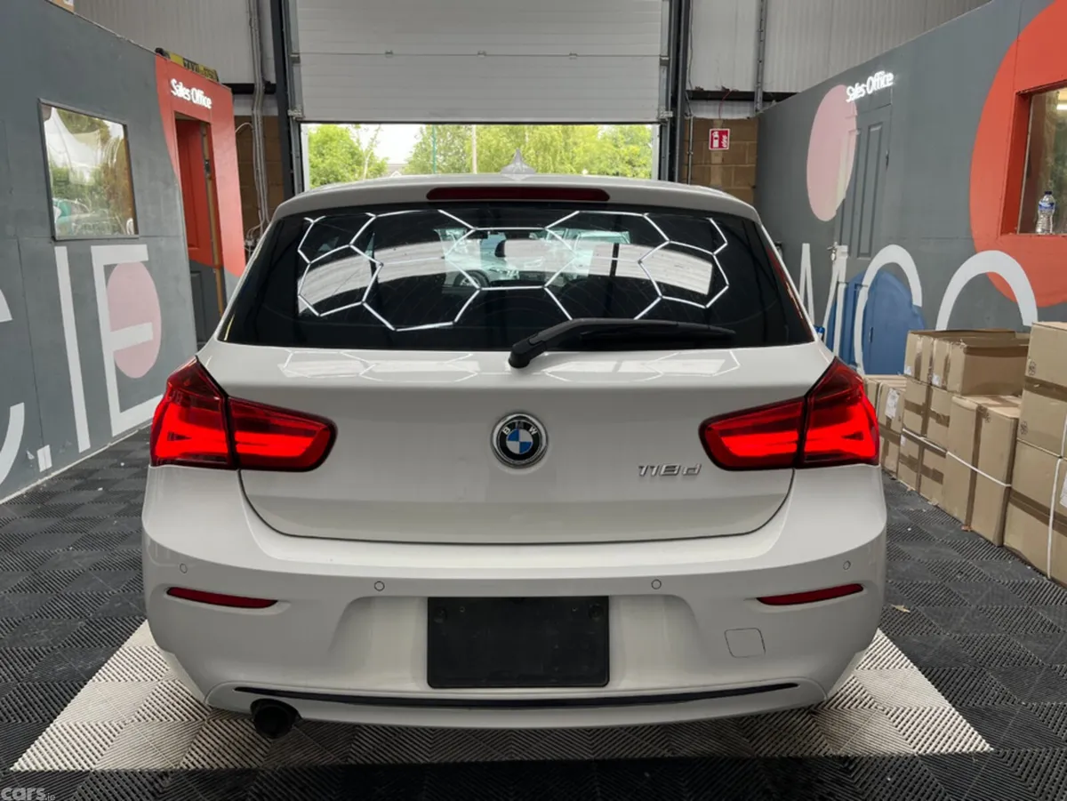 BMW 1-Series Hatchback, Diesel, 2016, White