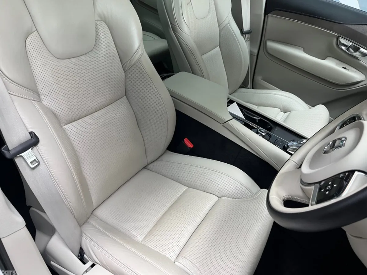 Volvo XC90 SUV, Petrol Plug-in Hybrid, 2023, White