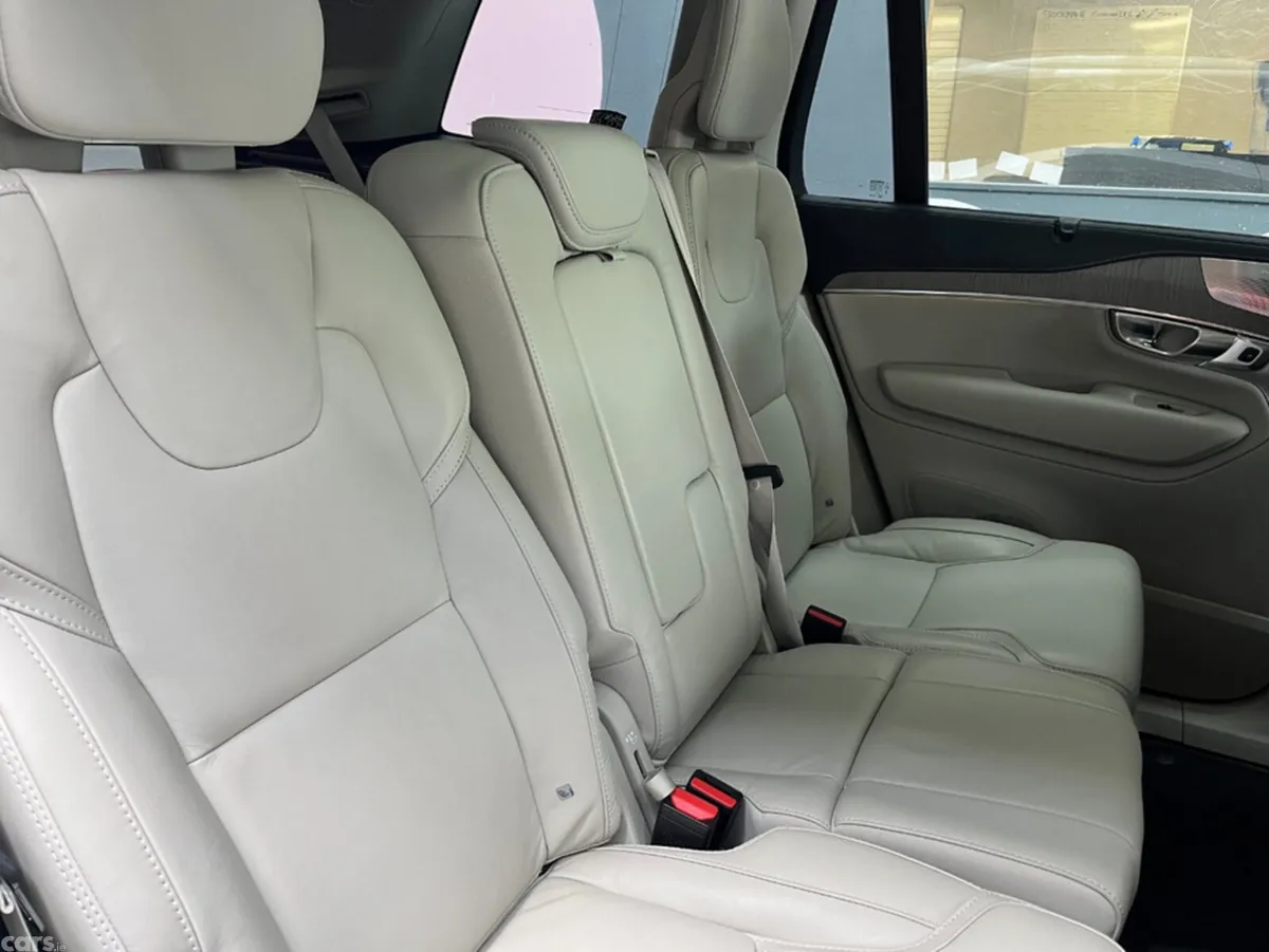 Volvo XC90 SUV, Petrol Plug-in Hybrid, 2023, White