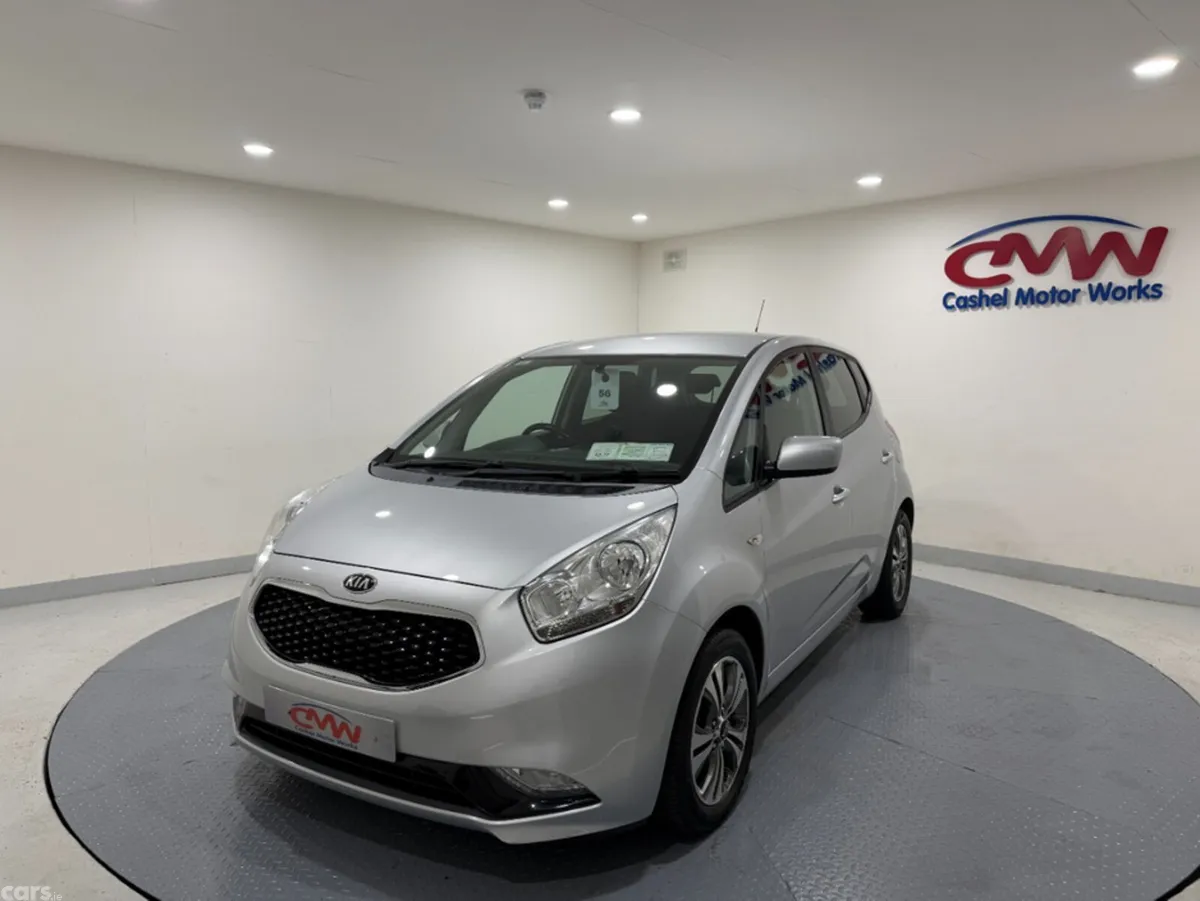 Kia Venga MPV, Diesel, 2016, Silver