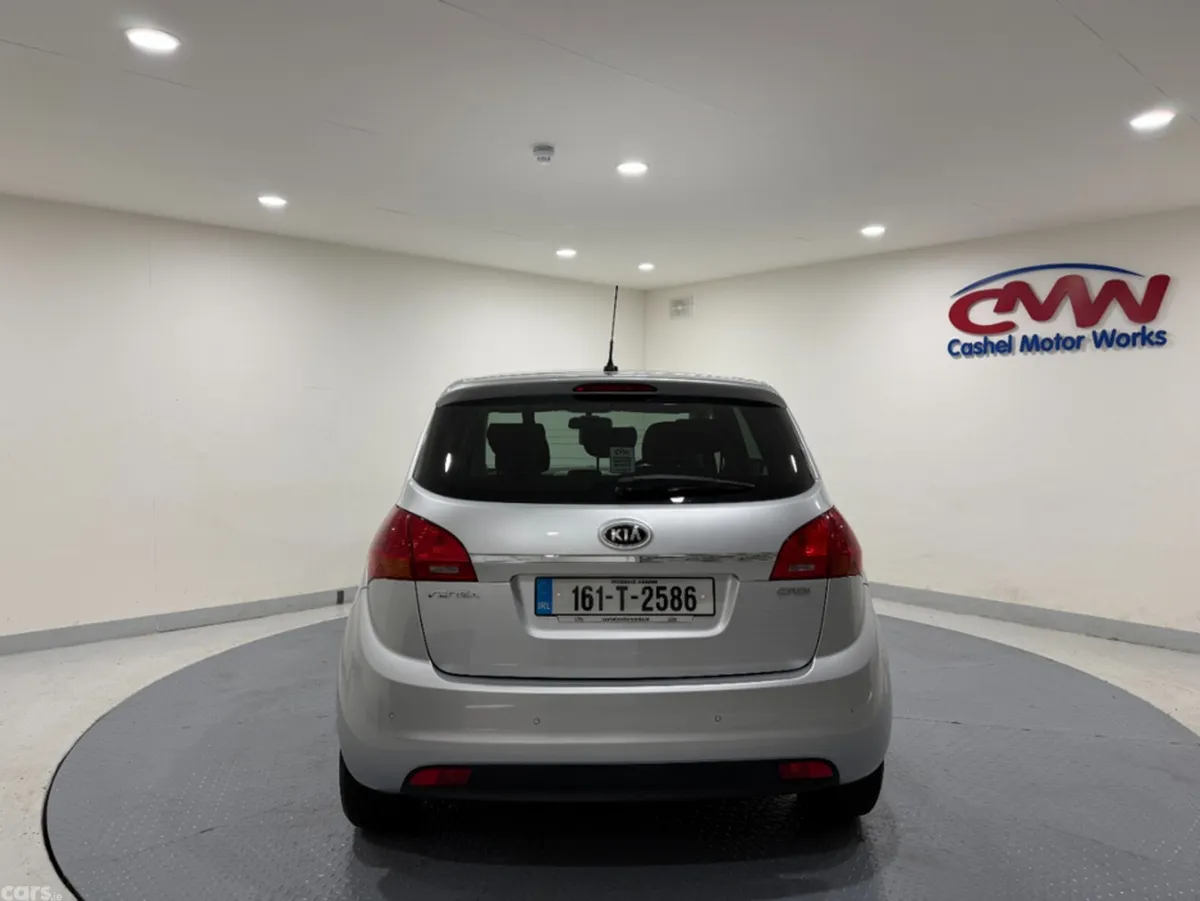 Kia Venga MPV, Diesel, 2016, Silver