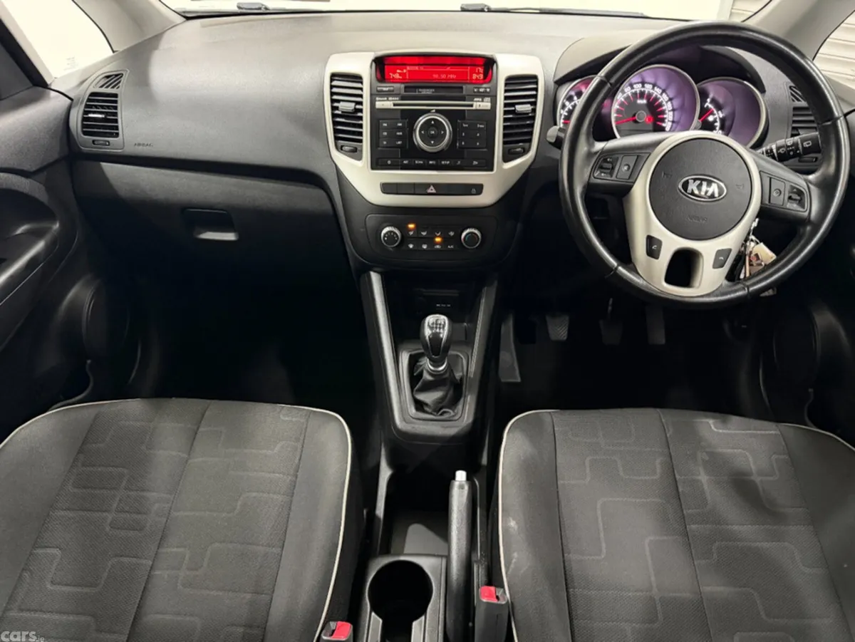 Kia Venga MPV, Diesel, 2016, Silver