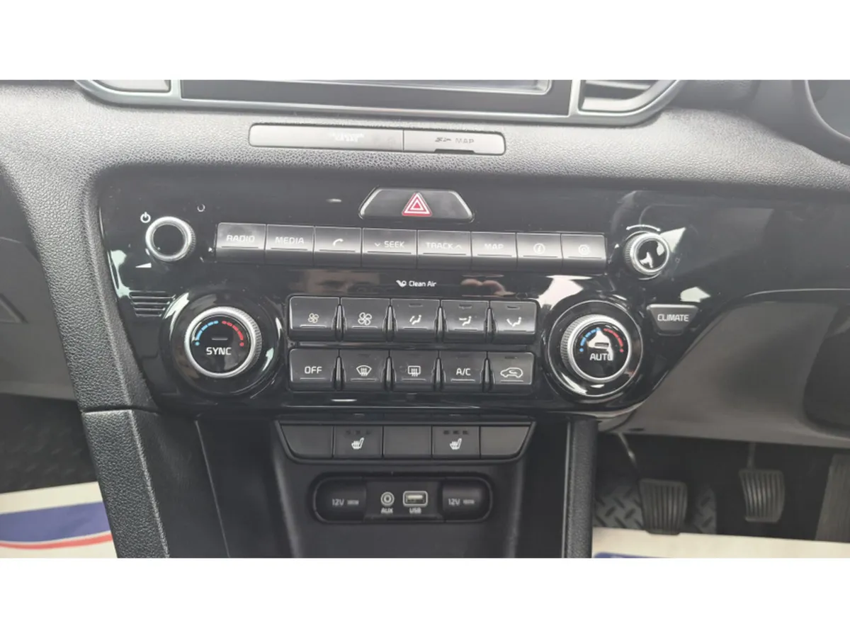 Kia Sportage SUV, Diesel, 2017, Red