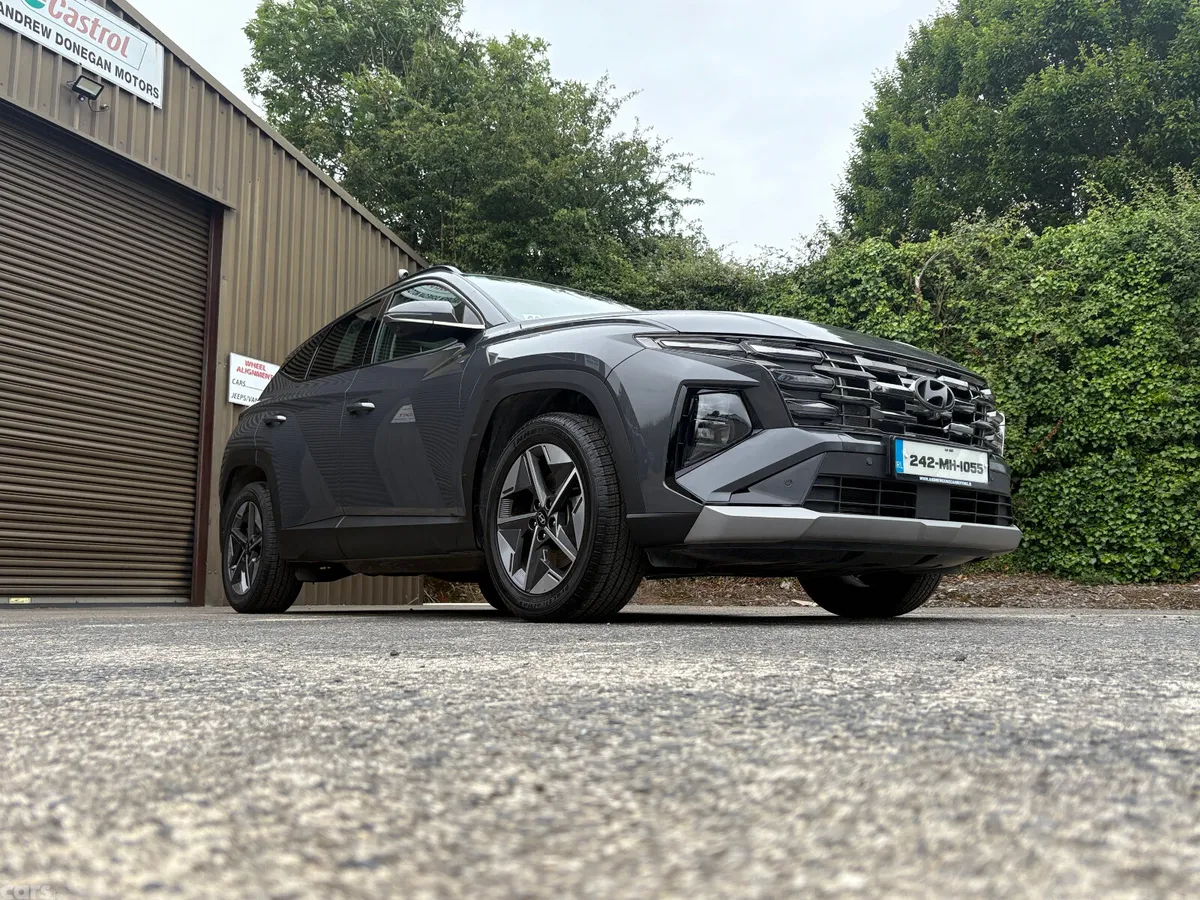 Hyundai Tucson SUV, Diesel, 2024, Grey