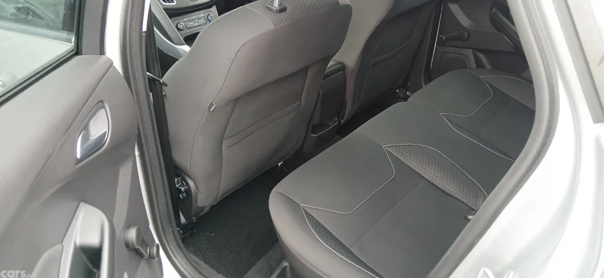 Ford Focus Hatchback, Diesel, 2016, Silver