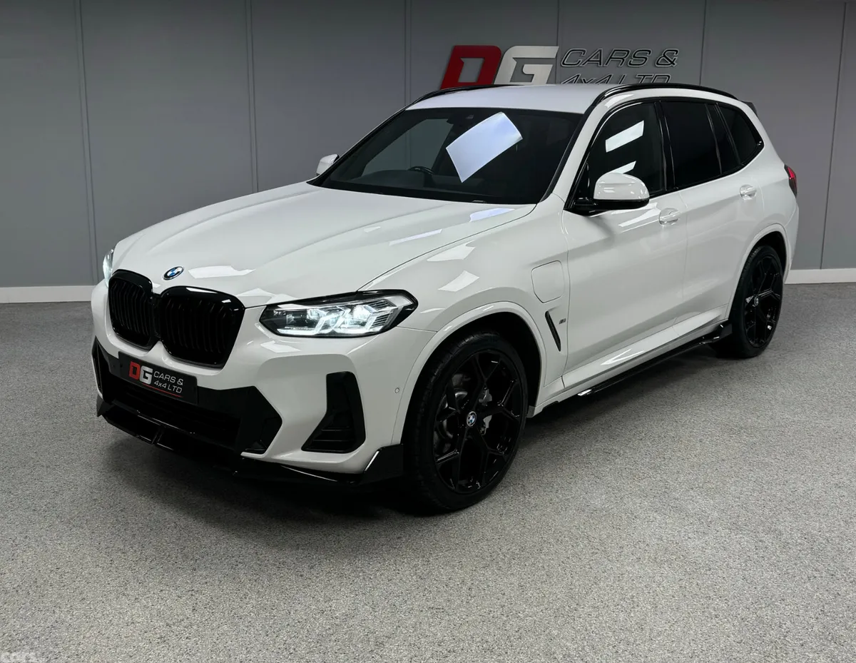 BMW X3 SUV, Petrol Plug-in Hybrid, 2022, White