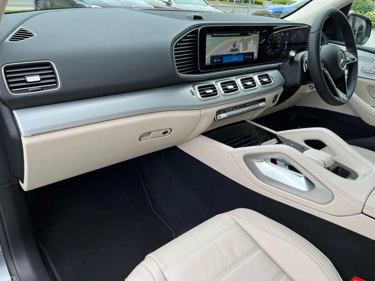 Mercedes-Benz GLE SUV, Diesel Plug-in Hybrid, 2026, Grey