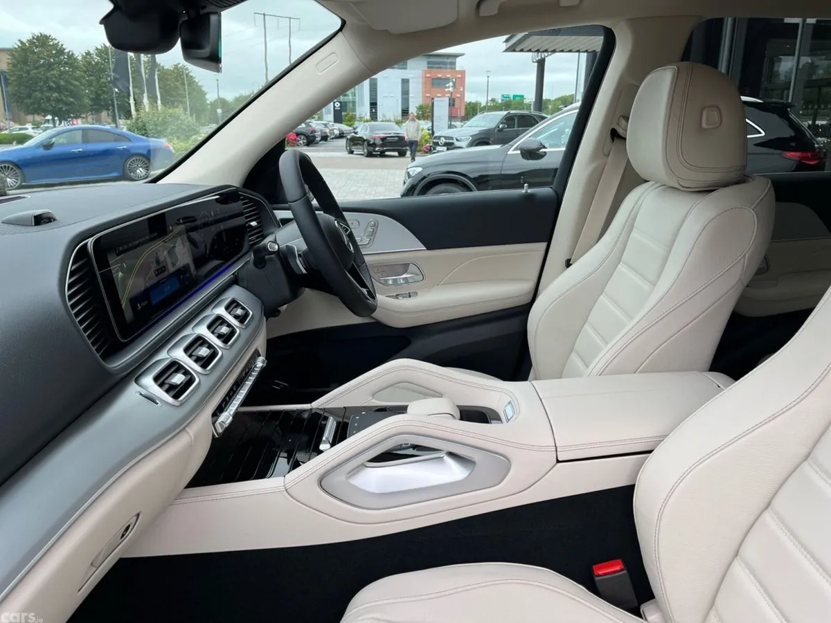 Mercedes-Benz GLE SUV, Diesel Plug-in Hybrid, 2026, Grey