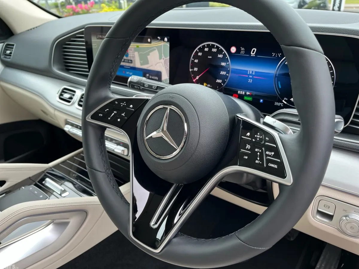 Mercedes-Benz GLE SUV, Diesel Plug-in Hybrid, 2026, Grey