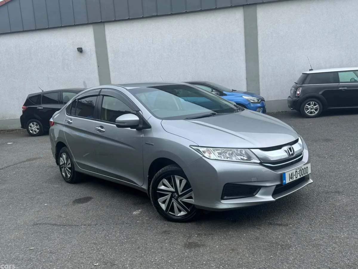 Honda Grace Saloon, Petrol Hybrid, 2014, Silver