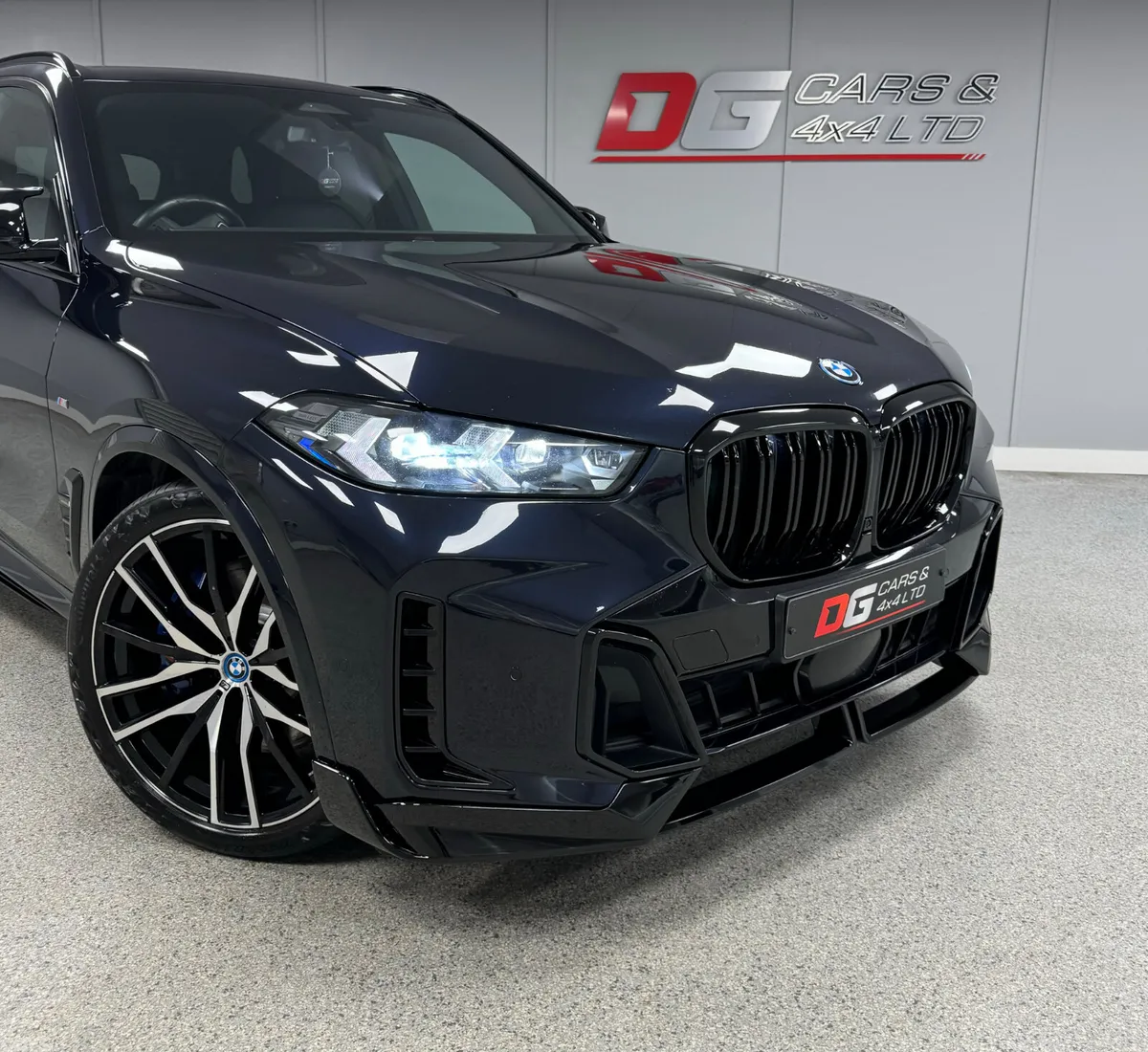 BMW X5 SUV, Petrol Plug-in Hybrid, 2023, Black