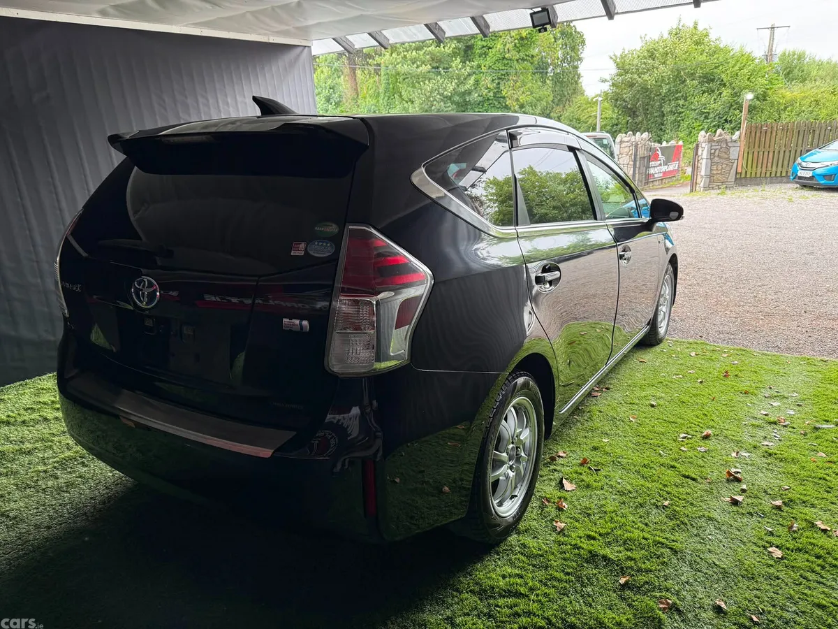 Toyota Prius MPV, Petrol Hybrid, 2020, Black