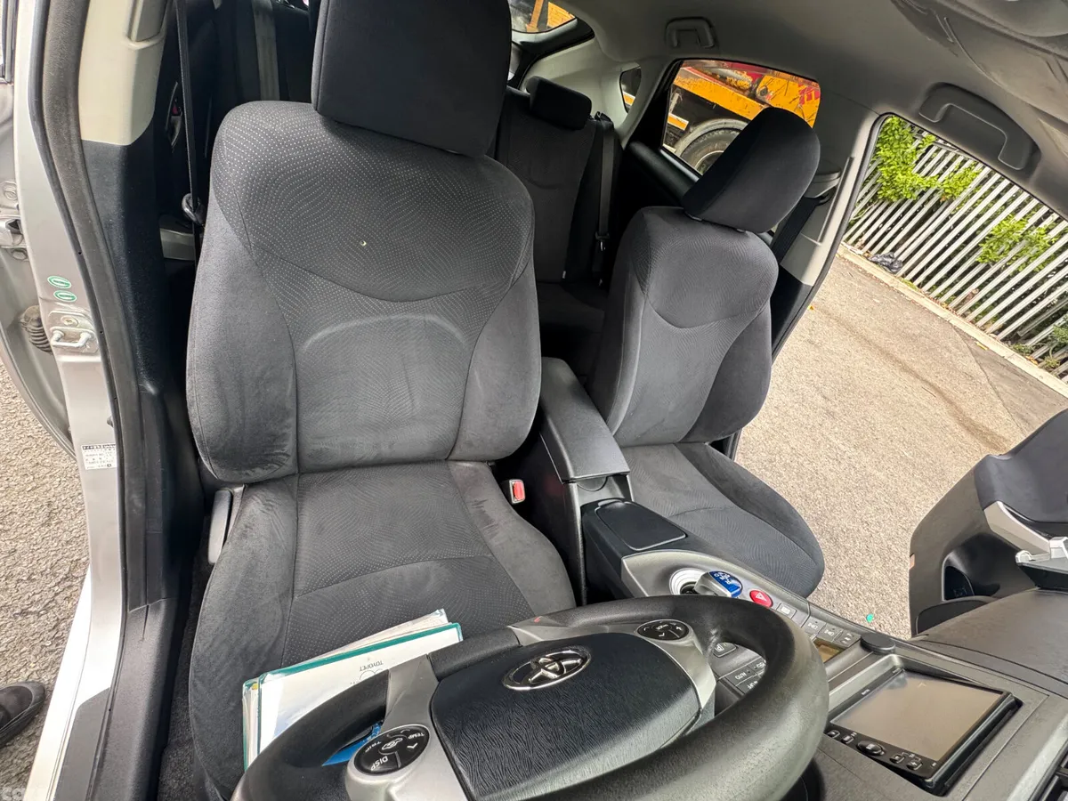 Toyota Prius Hatchback, Petrol Hybrid, 2013, Silver