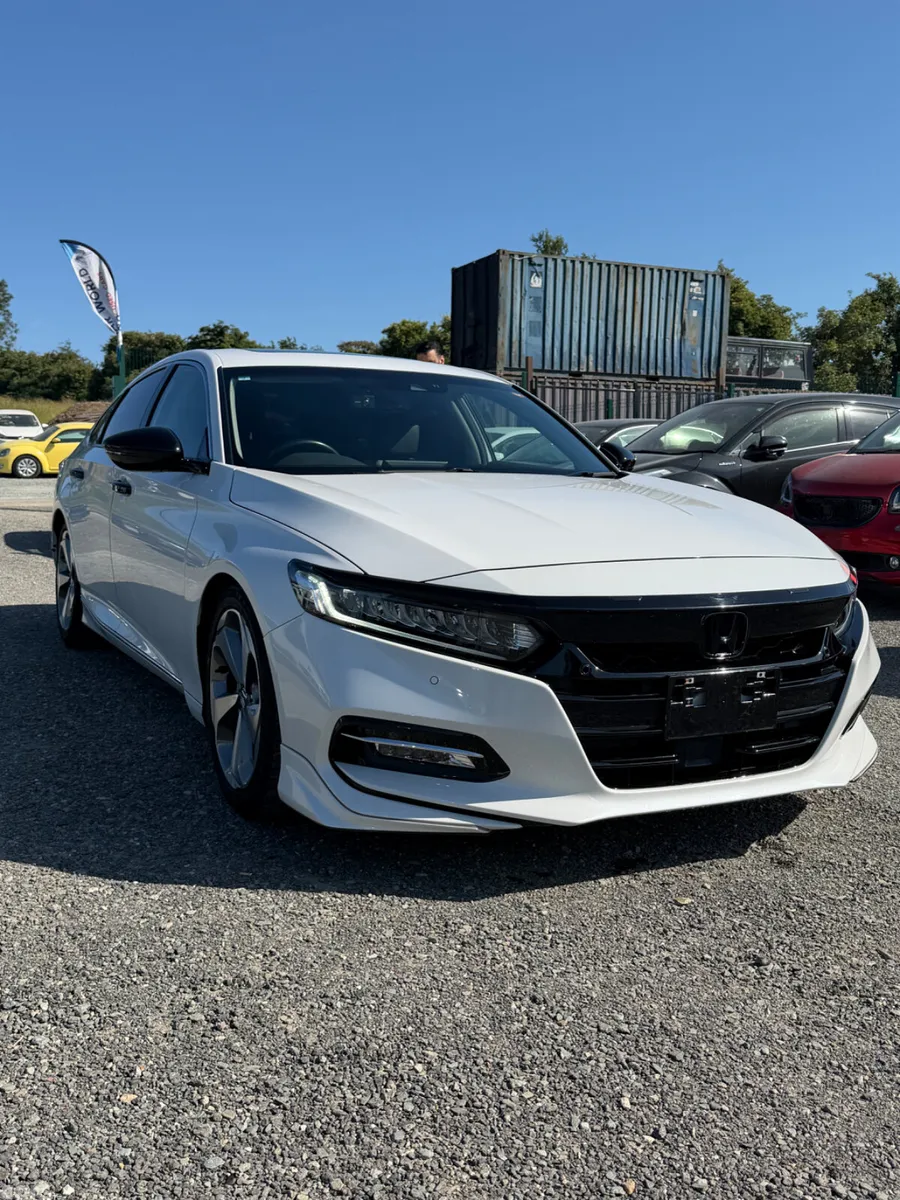 Honda Accord Saloon, Petrol Hybrid, 2021, White