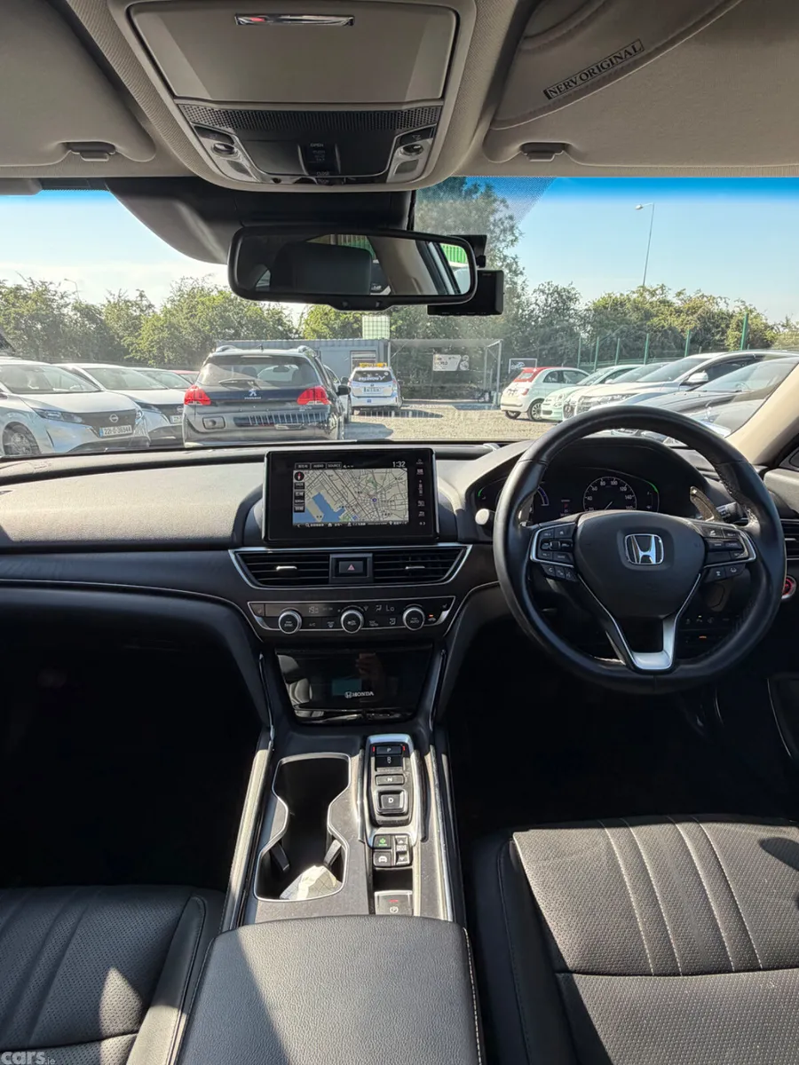 Honda Accord Saloon, Petrol Hybrid, 2021, White