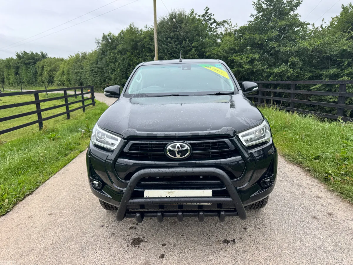 Toyota Hilux Pick Up, Diesel, 2021, Black