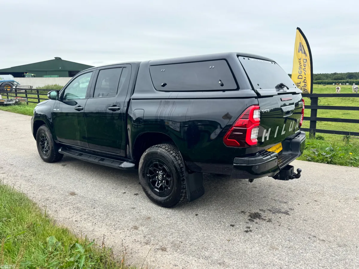 Toyota Hilux Pick Up, Diesel, 2021, Black