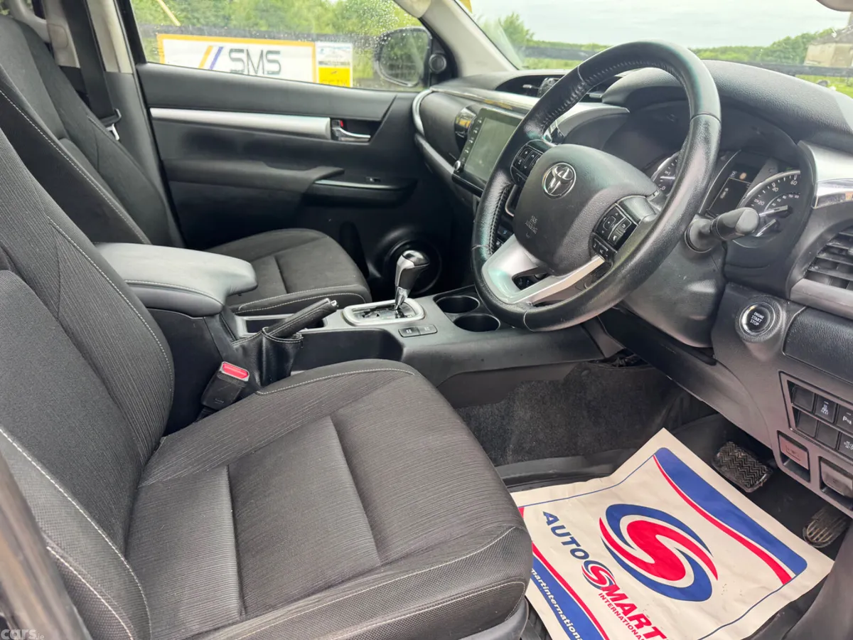 Toyota Hilux Pick Up, Diesel, 2021, Black