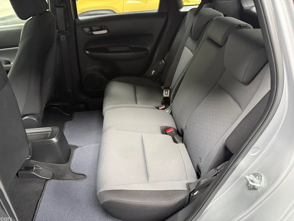Honda Jazz Hatchback, Petrol Hybrid, 2020, Silver