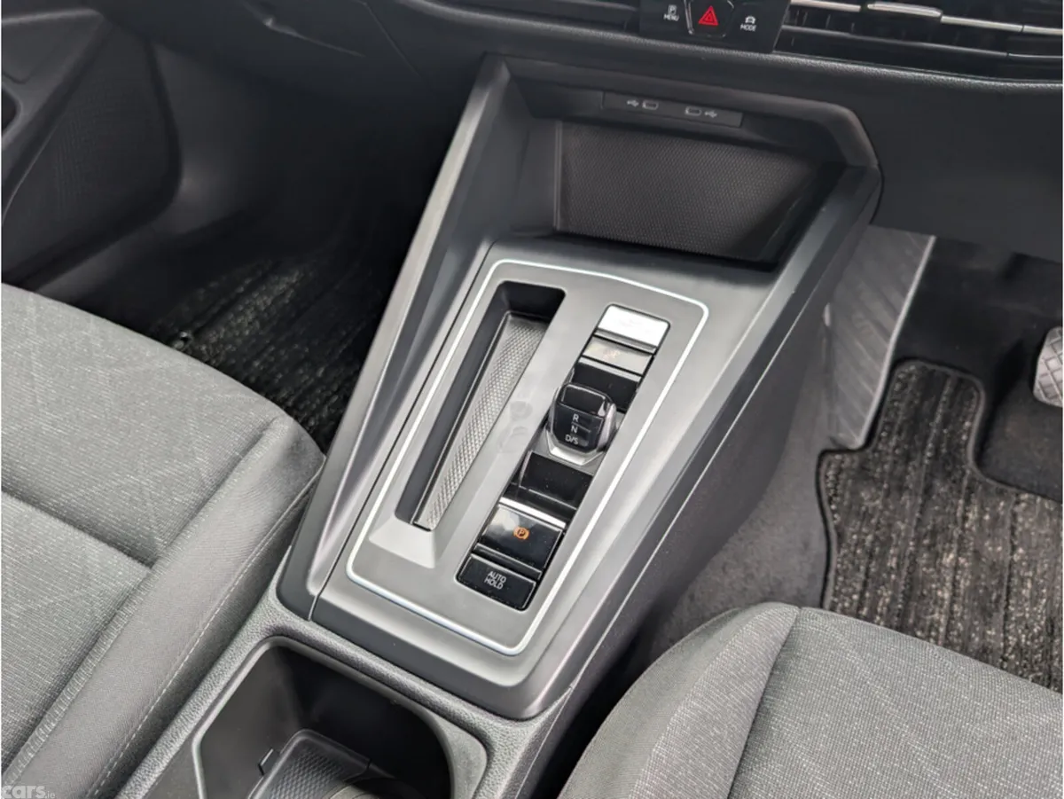 Volkswagen Golf Hatchback, Diesel, 2023, Blue
