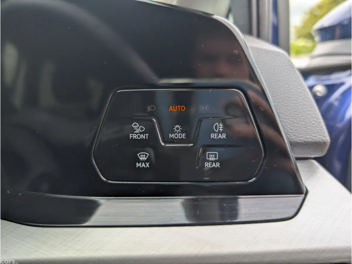 Volkswagen Golf Hatchback, Diesel, 2023, Blue