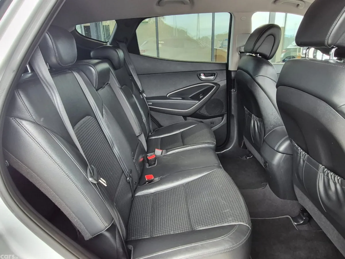 Hyundai Santa Fe SUV, Diesel, 2013, Silver