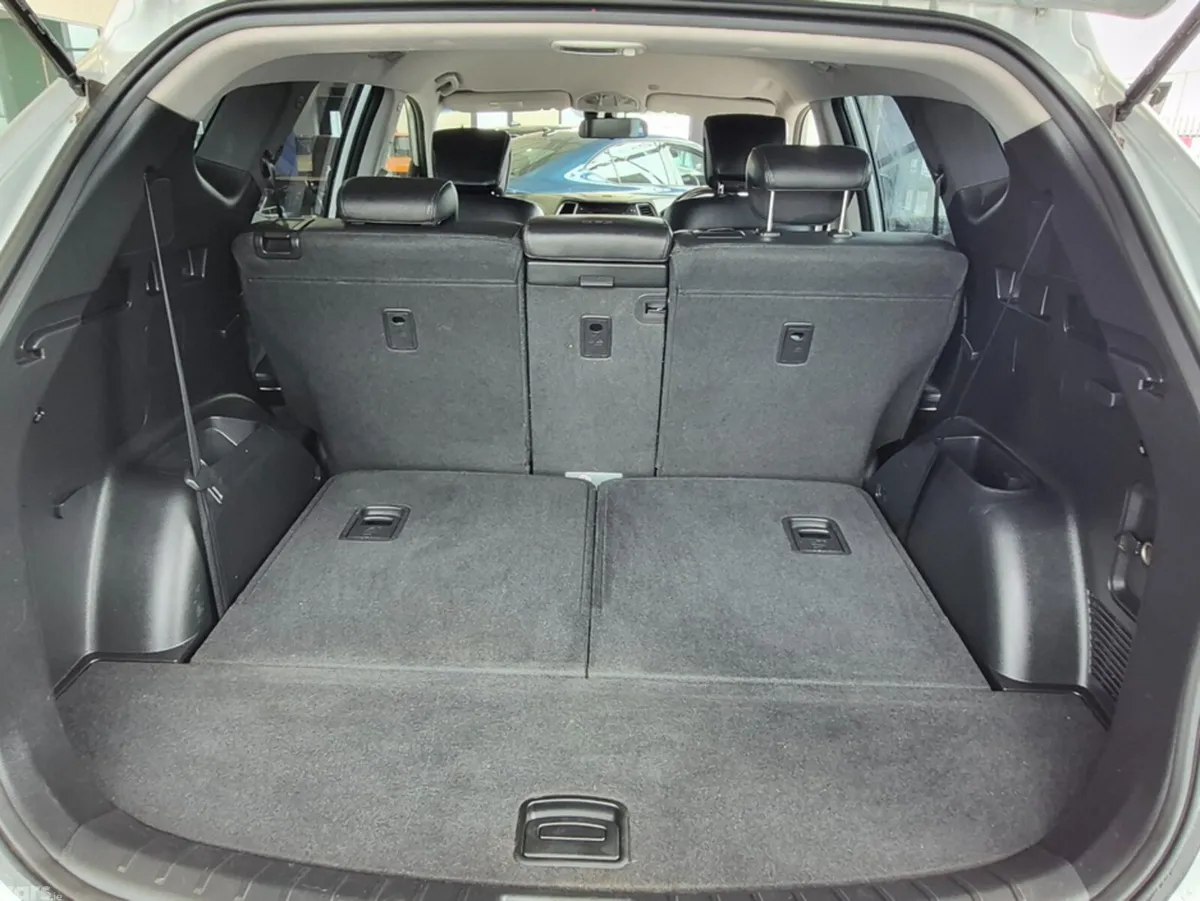 Hyundai Santa Fe SUV, Diesel, 2013, Silver