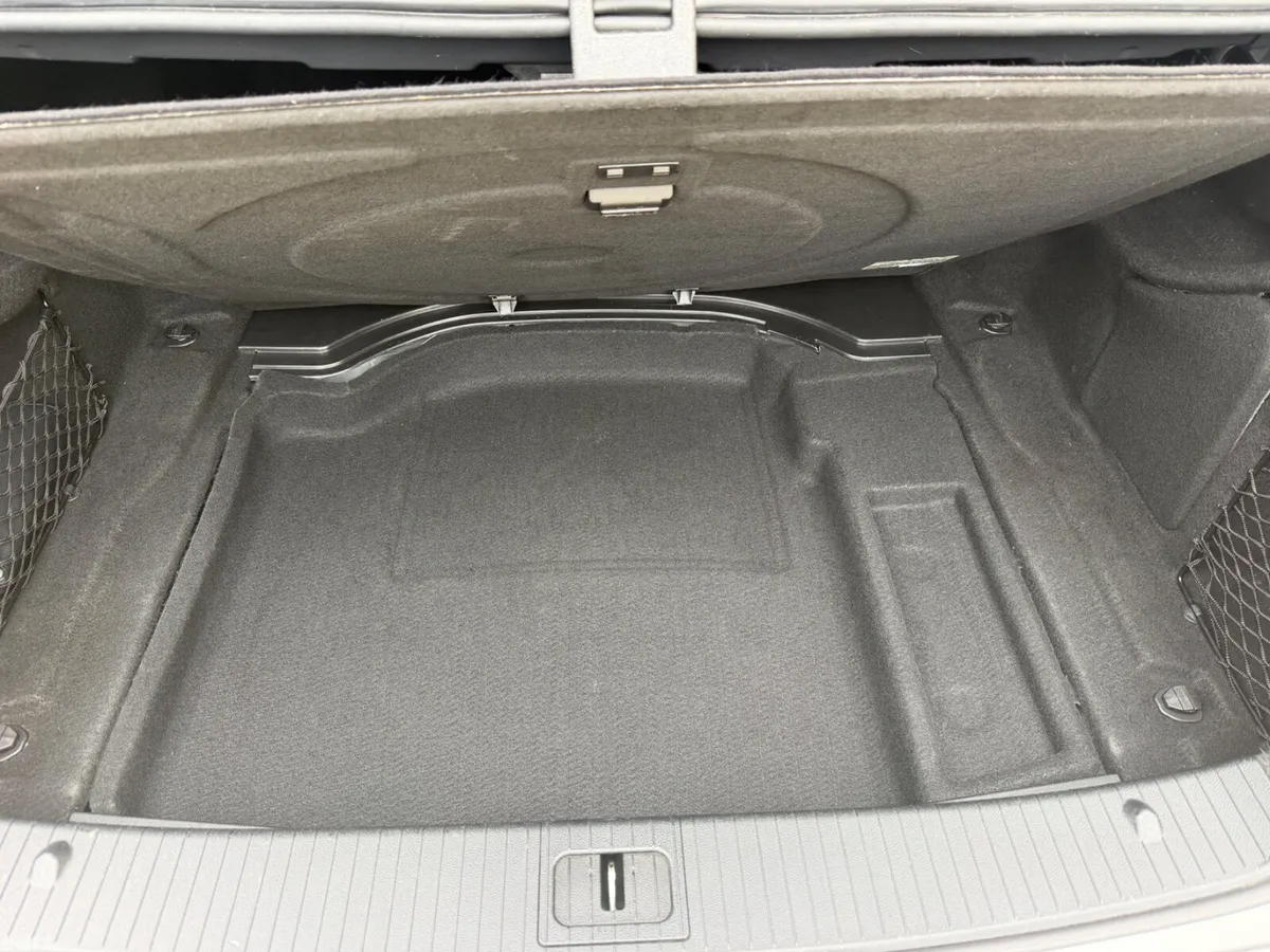 Mercedes-Benz E-Class Saloon, Diesel, 2009, Silver