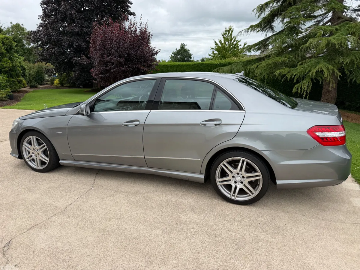 Mercedes-Benz E-Class Saloon, Diesel, 2009, Silver