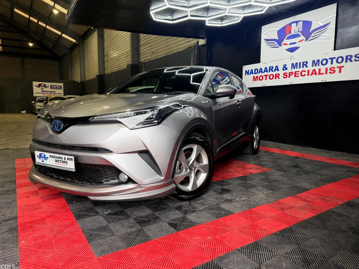 Toyota C-HR SUV, Petrol Hybrid, 2018, Silver