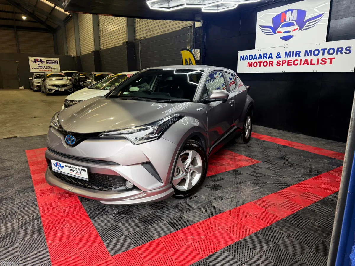 Toyota C-HR SUV, Petrol Hybrid, 2018, Silver
