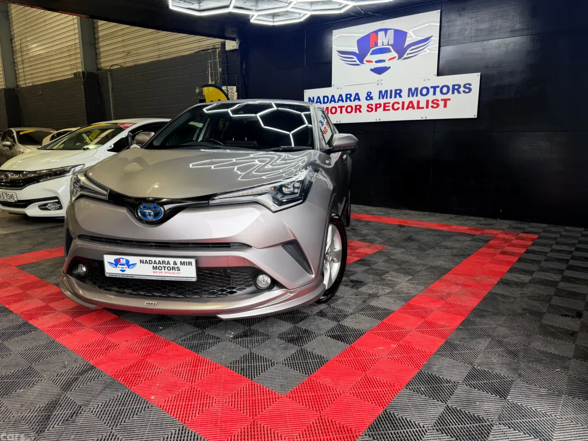 Toyota C-HR SUV, Petrol Hybrid, 2018, Silver