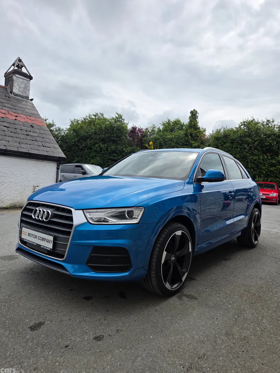 Audi Q3 Hatchback, Petrol, 2015, Blue