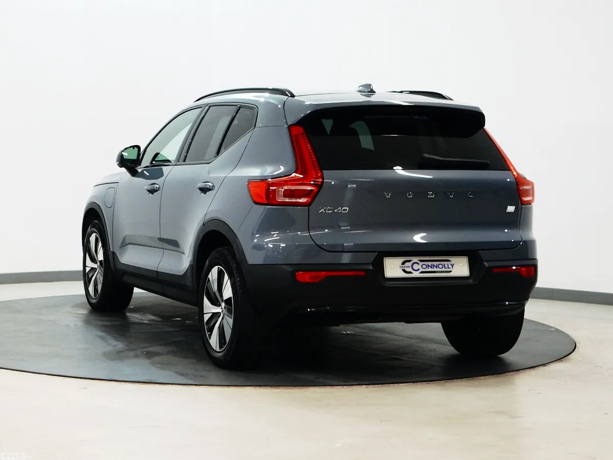 Volvo XC40 SUV, Petrol Hybrid, 2023, Grey