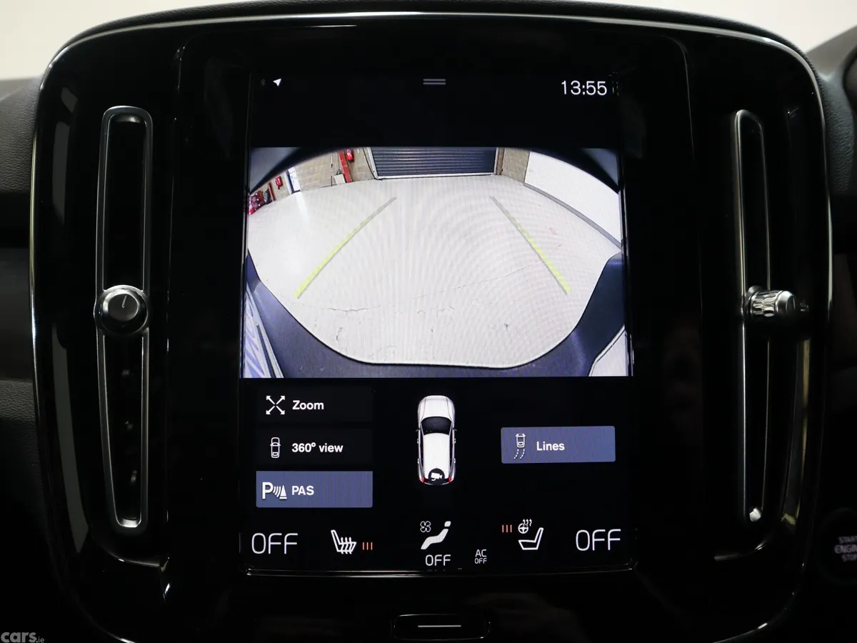 Volvo XC40 SUV, Petrol Hybrid, 2023, Grey