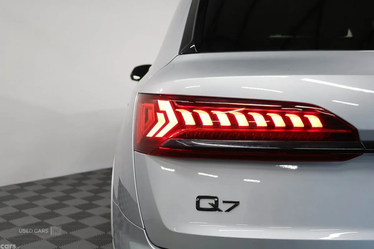 Audi Q7 SUV, Diesel, 2023, Silver