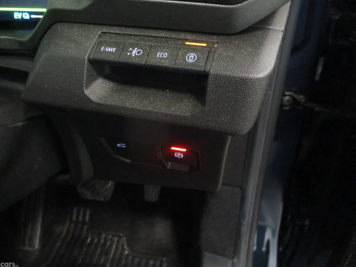 Dacia Bigster Hatchback, Petrol Hybrid, 2025, Blue
