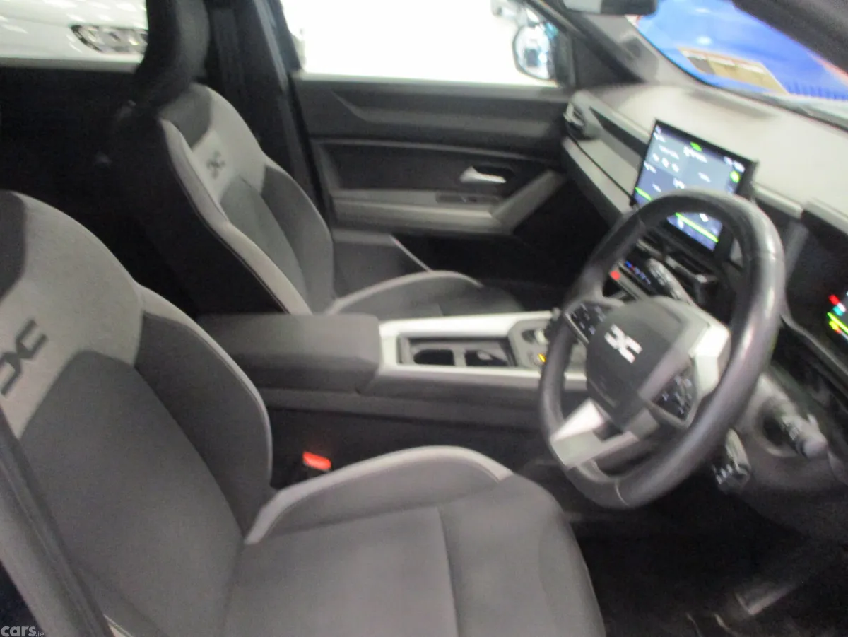 Dacia Bigster Hatchback, Petrol Hybrid, 2025, Blue