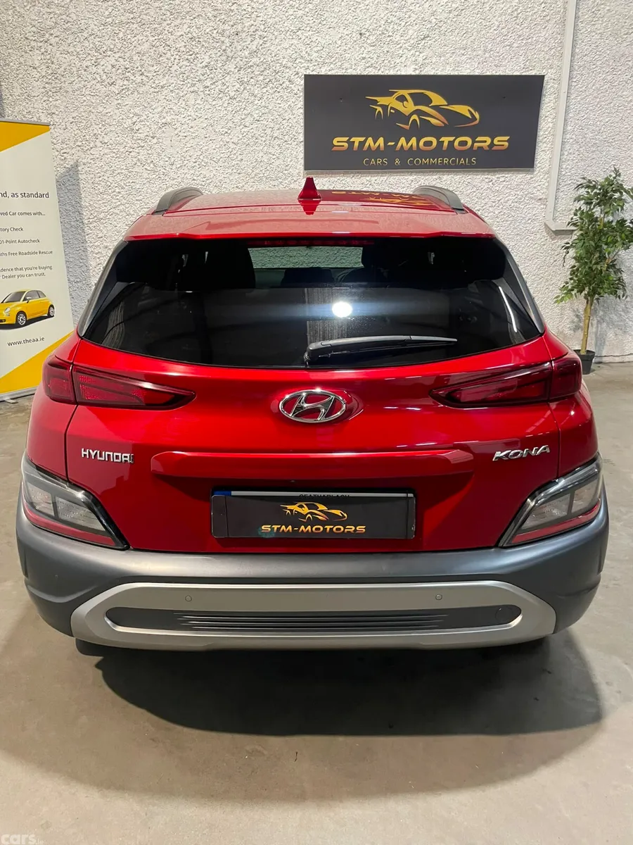 Hyundai KONA MPV, Diesel, 2021, Red