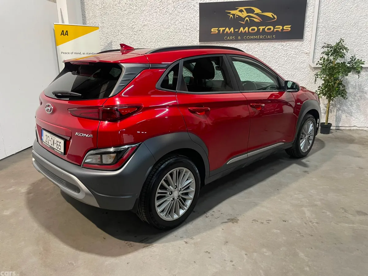 Hyundai KONA MPV, Diesel, 2021, Red
