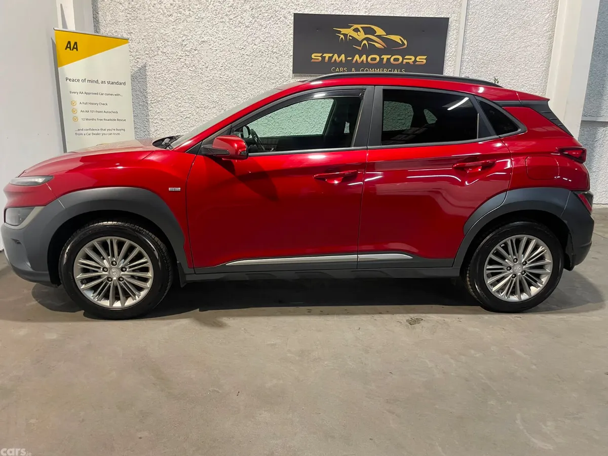 Hyundai KONA MPV, Diesel, 2021, Red