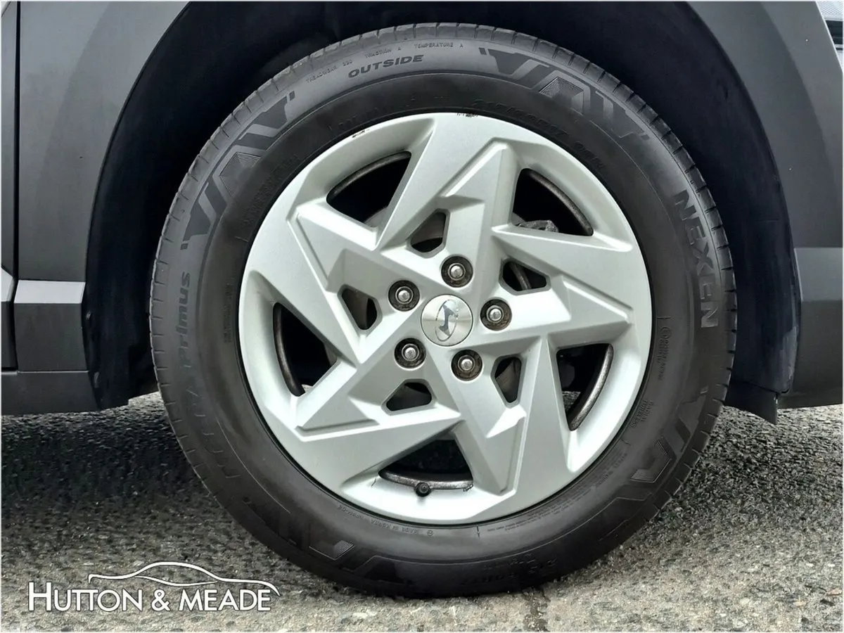 Hyundai KONA SUV, Petrol, 2023, Grey