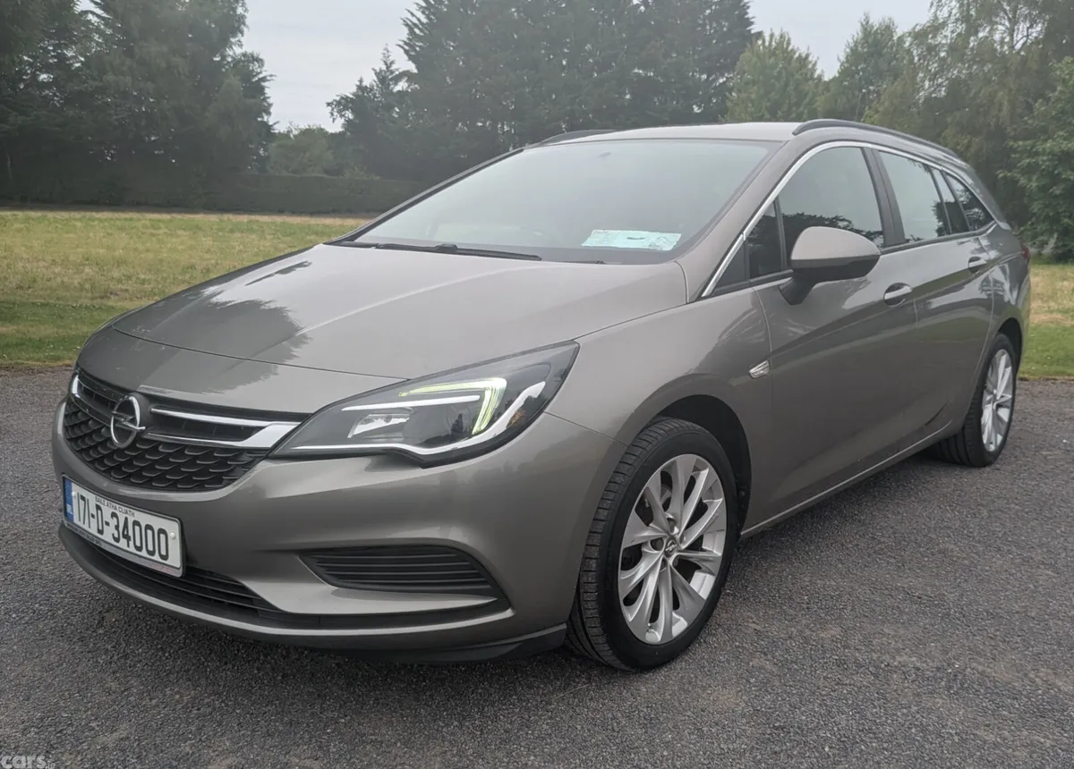 Opel Astra Estate, Diesel, 2017, Brown